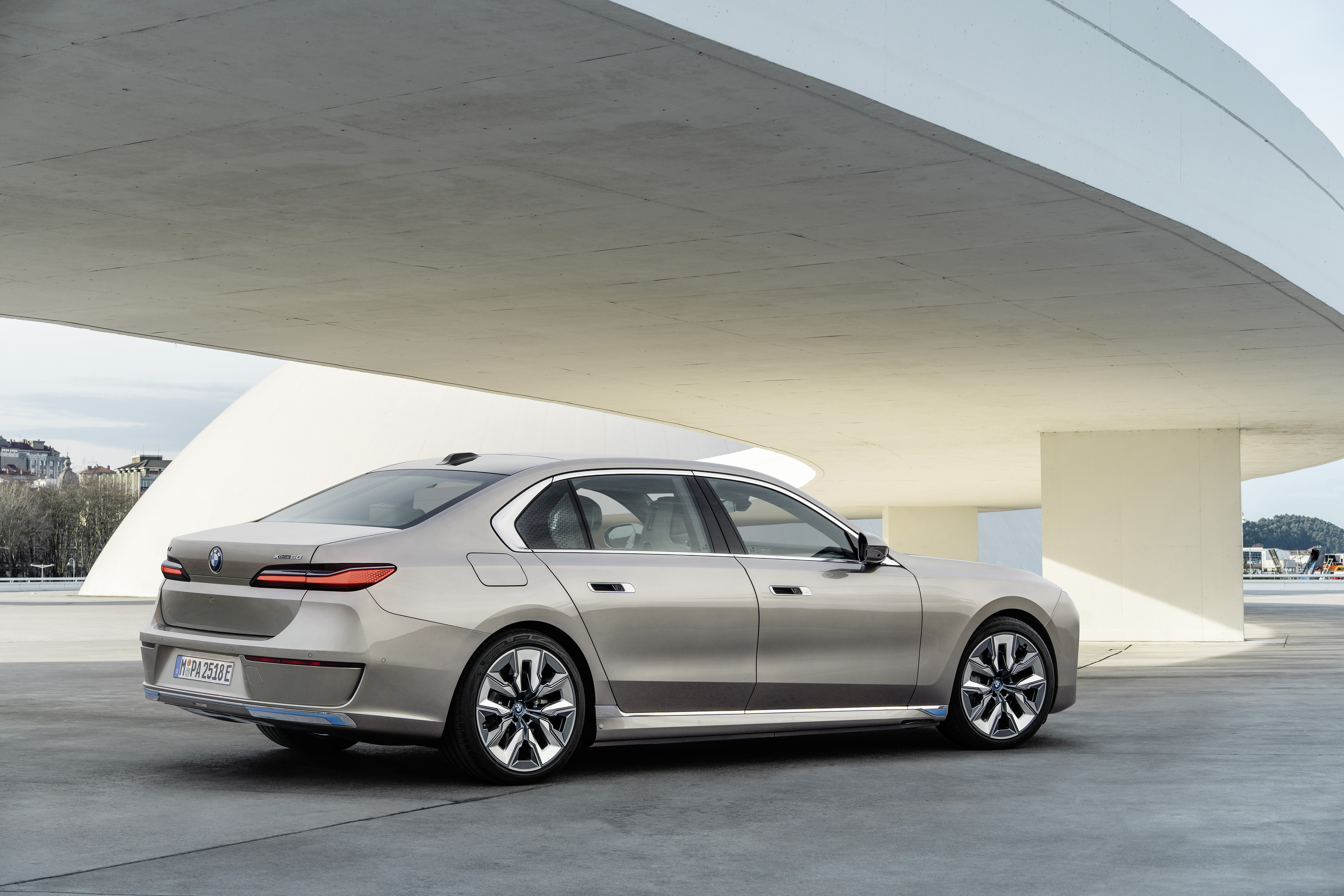 Nuevo BMW Serie 7: apuesta de lujo 100% eléctrica con diseño revolucionario // Mayo 2022